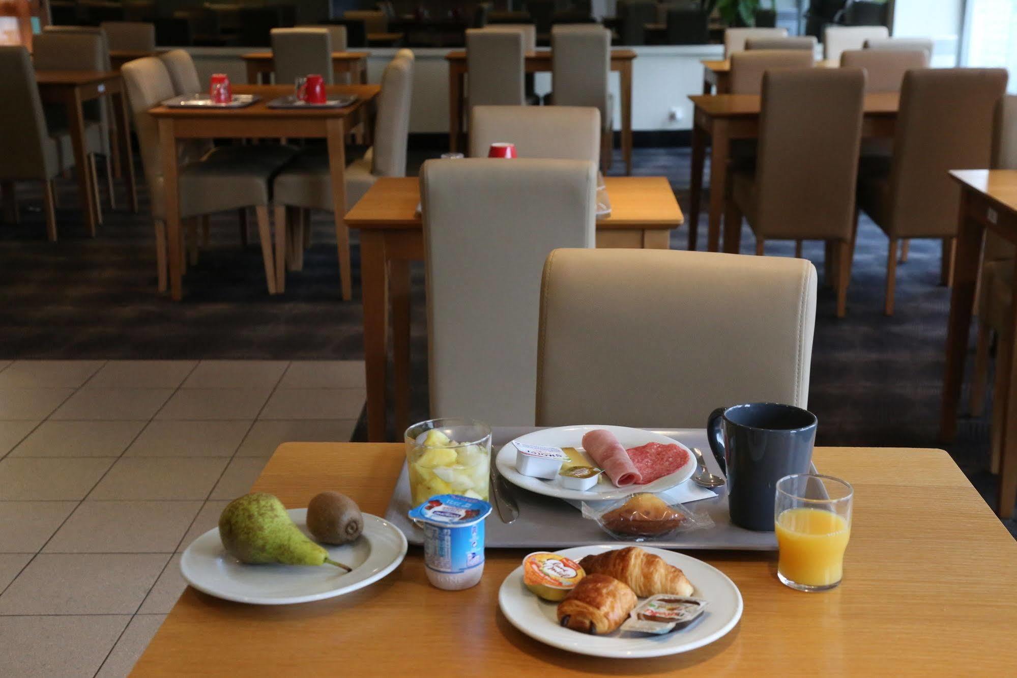 Ibis Styles Orleans Hotel La Chapelle-Saint-Mesmin Bagian luar foto